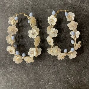 Nicola Bathie Blooming Vine Loop Earrings - Blue & White